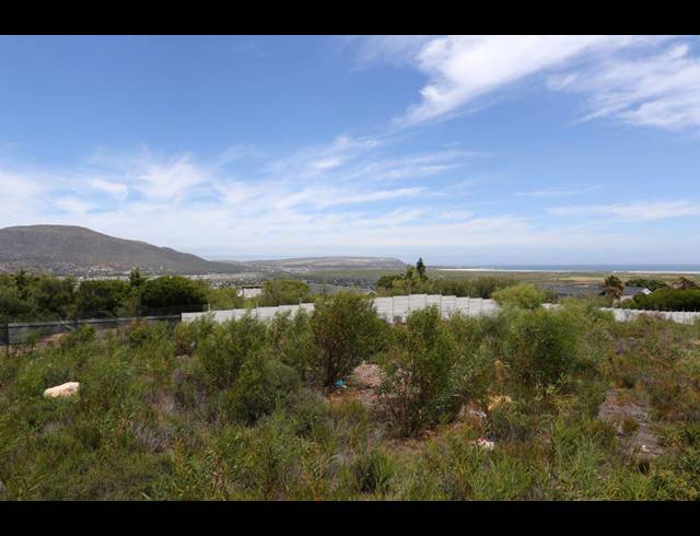 8,000M² SMALLHOLDING FOR SALE IN CROFTERS VALLEY